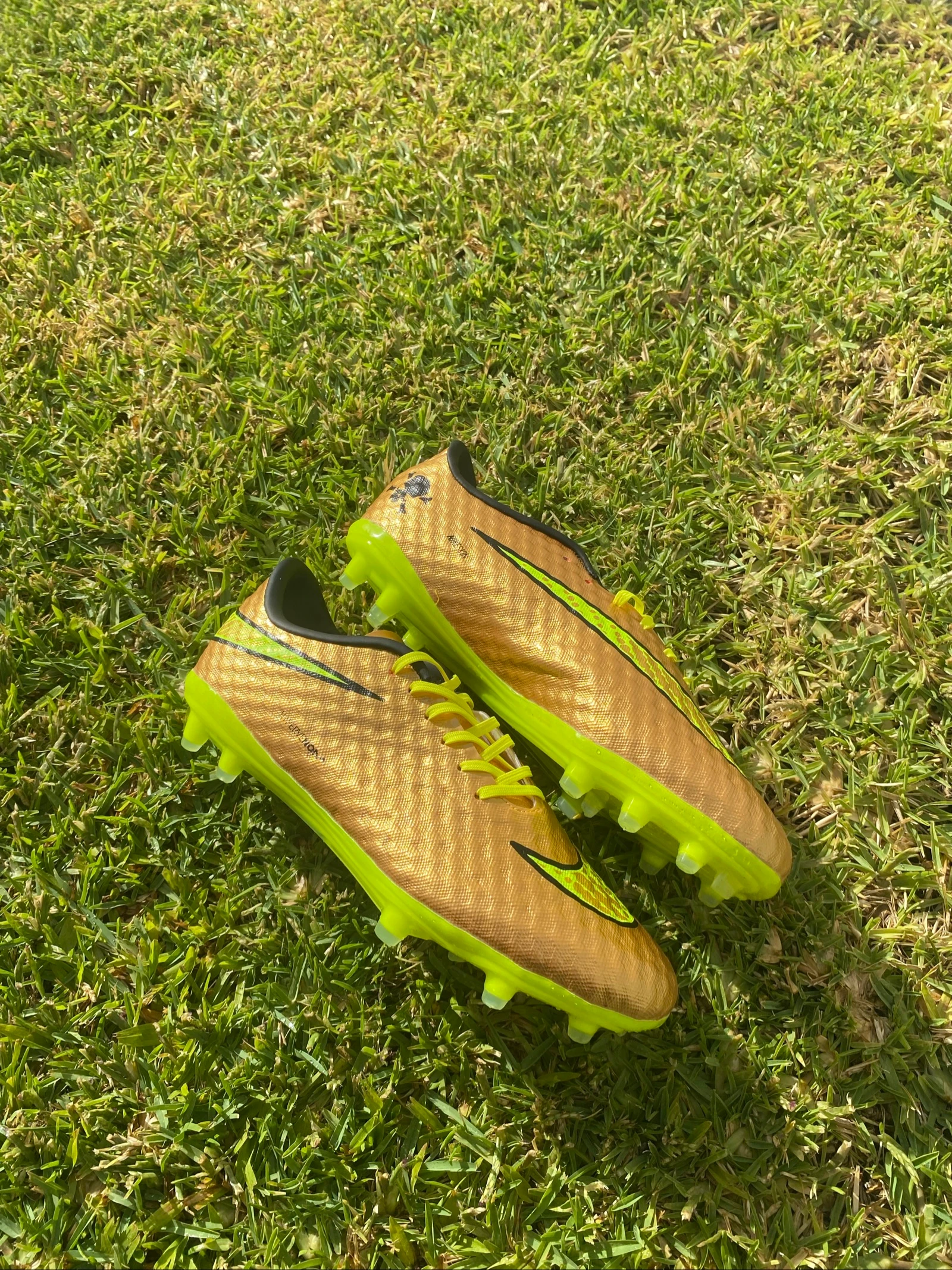 Chuteiras Hypervenom Gold Neymar Jr